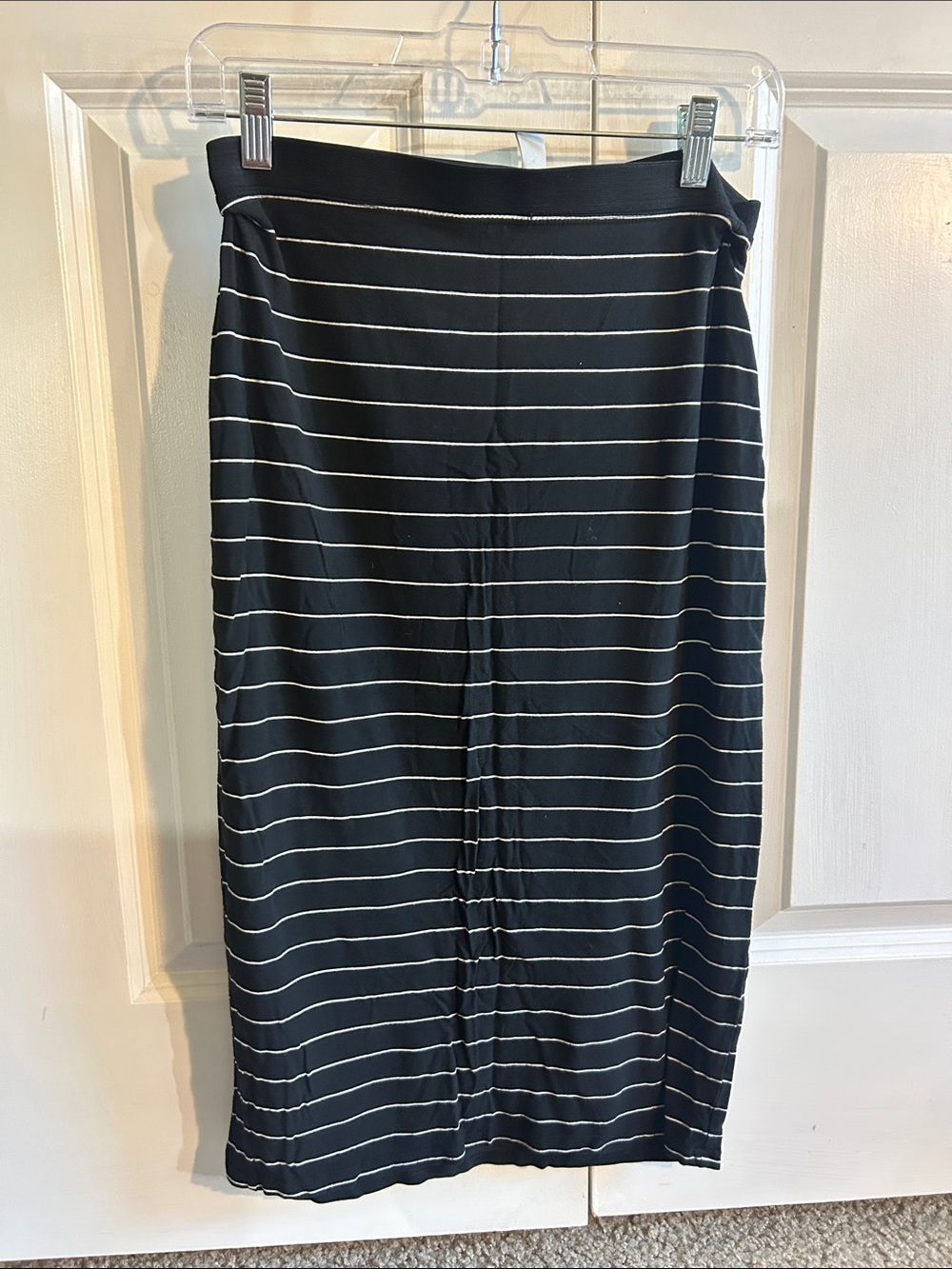 Old Navy Black & White Striped Midi Pencil Skirt